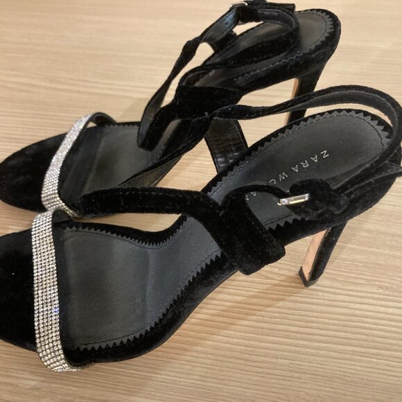 Zara Woman Black Velvety Sparkle Strap Heels Size 39 US 8.5 Ankle Strap High - Picture 3 of 6